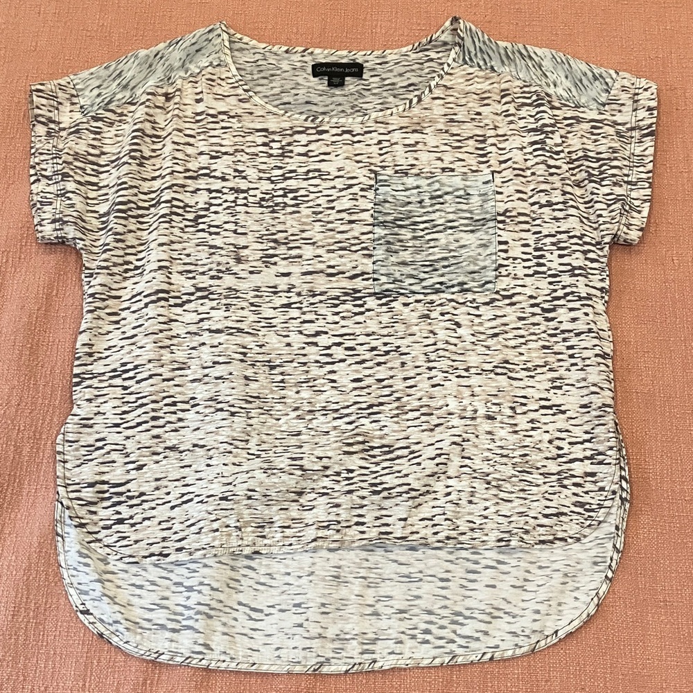 Calvin Klein Jeans small wm’s Cream / Gray Patterned Blouse
